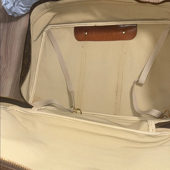 Louis Vuitton Brown Monogram Travel Bag (call out) - Picture 10 of 11